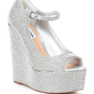 Steve Madden embellished platforms✨